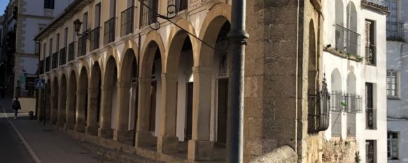 Calle Armiñán, una de las arterias principales del casco antiguo de la ciudad.  // CharryTV