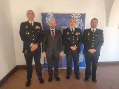 El Jefe Provincial de Málaga junto al Subdelegado del Gobierno en Málaga, el Jefe Superior de Andalucía Oriental y el nuevo Jefe de la Comisaría de Ronda.  // Manolo Guerrero