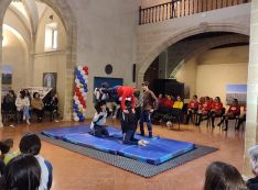 El acrosport es un deporte que combina las acrobacias con ejercicios de gimnasia // CharryTV