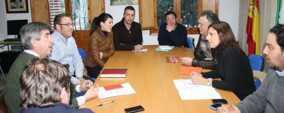 Montecorto inicia el proceso para convertirse en municipio independiente, La alcaldesa y el edil de pedanías han mantenido una reunión con la junta vecinal de la ELA para analizar diferentes cuestiones, 16 Feb 2012 - 16:41