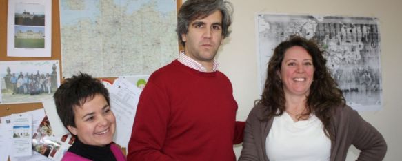 Bienestar Social y la Asociación Raíces, unidos contra el racismo y la xenofobia, Esta mañana han firmado un convenio de colaboración en las instalaciones del OALFPE, 20 Feb 2012 - 14:30