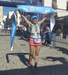 Arancha Almazán, vencedora en la ultratrail femenina // Manolo Guerrero