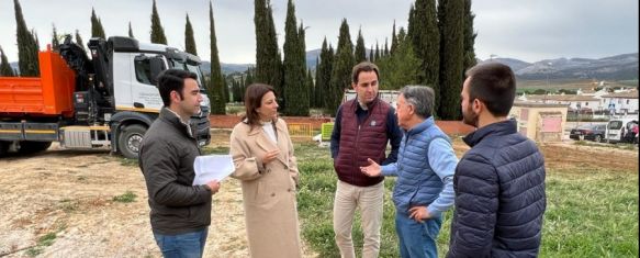 La alcaldesa, María de la Paz Fernández, ha visitado el entorno esta mañana // Ayuntamiento de Ronda
