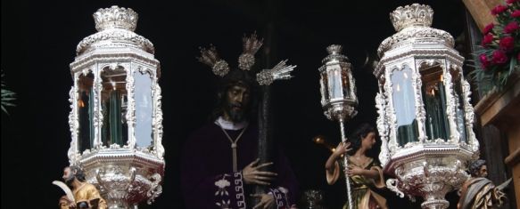 La Vera+Cruz abre con sobriedad el Jueves Santo rondeño, La Hermandad estrena una marcha, para Nuestro Señor del Perdón, con instrumentos de viento, compuesta por Jesús Ramos, 06 Apr 2023 - 22:52