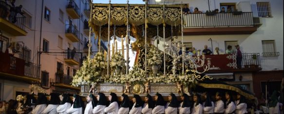 La Virgen de la Esperanza en su salida procesional de este año // Laura Caballero