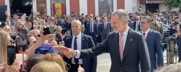 Felipe VI, acogido por cientos de rondeños en su paso por la ciudad, Su Majestad ha visitado la Real Maestranza de Caballería para conmemorar su 450 aniversario, 19 Apr 2023 - 15:41