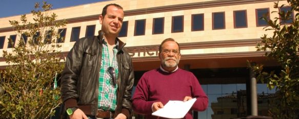 Francisco Gómez, a su entrada a los Juzgados de Ronda pasadas las once de la mañana. // Pedro Chito Francisco Gómez, a su entrada a los Juzgados de Ronda pasadas las once de la mañana. // Pedro Chito
