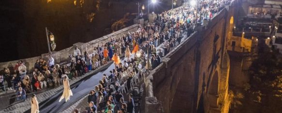 Ronda celebra su II Vértigo Fashion Bridge, Victorio & Lucchino y los diseñadores locales Javier Jiménez Perdigones, Ana Gómez y Carmen Durán; muestran sus propuestas en el desfile benéfico en el Puente Nuevo, 22 May 2023 - 09:03