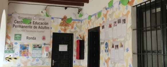 El Centro de Educación Permanente de Adultos de Ronda se encuentra en la calle Lauría // Laura Caballero