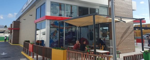 El restaurante se sitúa, concretamente, en la calle Genal, en la antigua nave de Aves Lázaro. // CharryTV