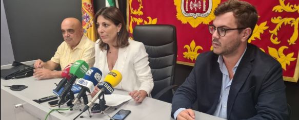 Fernández ha informado de cómo se distribuirán las delegaciones en el Ayuntamiento de Ronda // CharryTV