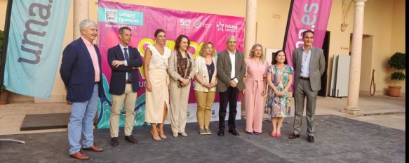 Foto de familia en el acto de inicio de los cursos // Laura Caballero