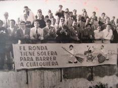 Aficionados del CD Ronda en el antiguo Municipal de Deportes // CharryTV