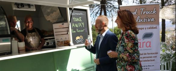 La food truck de Asprodisis recorrerá los municipios de la Serranía, El proyecto se enmarca en el convenio de colaboración de la Diputación de Málaga y la Fundación “la Caixa”, a través de La Noria, 18 Sep 2023 - 18:17