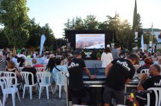 Es la primera vez que el Ayuntamiento de Ronda celebra el acto en este céntrico espacio.  // CharryTV