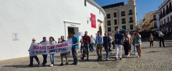 Marcha por la salud mental y la eliminación de estigmas, Profesionales sanitarios de Ronda y usuarios con diversas patologías reivindican su visualización como derecho humano universal, 09 Oct 2023 - 11:58