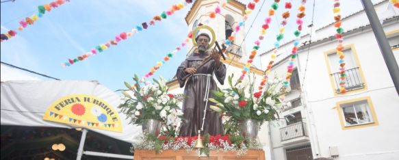 Los jubriqueños realizaron su tradicional procesión por las calles del pueblo. // Serranía Comunicación Los jubriqueños realizaron su tradicional procesión por las calles del pueblo. // Serranía Comunicación