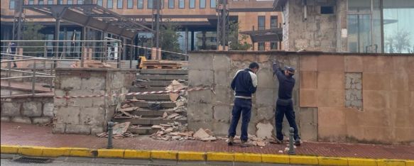 El Ayuntamiento inicia los trabajos de mejora de la plaza Carlos Cano, Las obras tendrán una duración de dos meses, según ha señalado la delegada Concha Muñoz, 23 Oct 2023 - 16:16