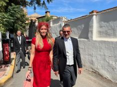 En septiembre de 2022 asistió con su pareja, Nicole Kimpel, a una boda celebrada en Ronda. // CharryTV