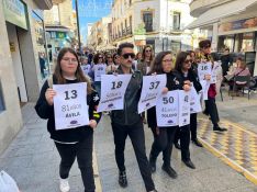 La asociación RondaFem realizó una caminata silenciosa contra la violencia machista // CharryTV