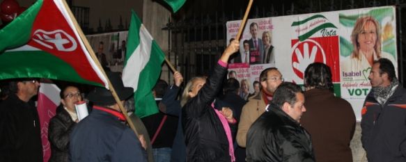 Arranca en la Alameda la campaña para las elecciones andaluzas del 25-M, Fuego cruzado entre los grandes partidos, frente a la alternativa de opciones que presentan las fuerzas minoritarias, 09 Mar 2012 - 17:16