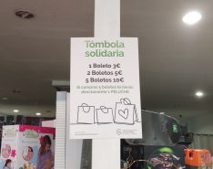 Al comprar cinco boletos, hay premio asegurado: un peluche // Laura Caballero