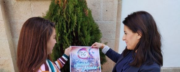 Leticia López, de la Escuela de Danza y Artes Marciales Double Gyro; y Rebeca Muñoz, concejala de Fiestas, a la derecha.. // CharryTV Leticia López, de la Escuela de Danza y Artes Marciales Double Gyro; y Rebeca Muñoz, concejala de Fiestas, a la derecha.. // CharryTV
