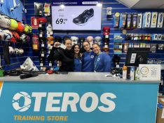 Las trabajadoras de una de las tiendas de Oteros en Ronda, se han repartido 6.000 euros con un Quinto Premio // Manolo Guerrero