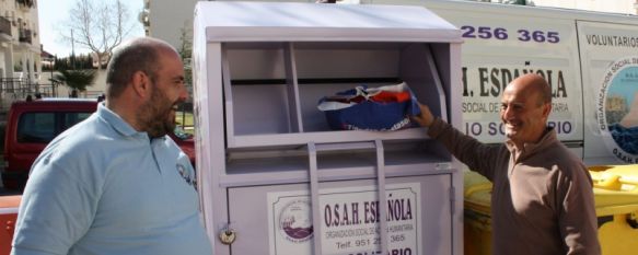Medio Ambiente y OSAH instalan ocho nuevos puntos de recogida de ropa, zapatos y juguetes, Se han depositado 4.000 kilos de material, que posteriormente han sido repartidos o reciclados, 12 Mar 2012 - 19:37
