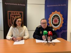 La delegada de Seguridad, Cristina Durán y el jefe de la Policía Local, Miguel Ángel Aranda.  // CharryTV