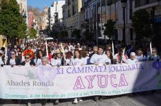 Imagen de los participantes a su paso por la calle Virgen de la Paz // Ayuntamiento de Ronda