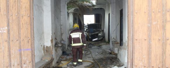 Los hechos se produjeron en esta vivienda, situada en la zona alta de calle Sevilla. // CharryTV