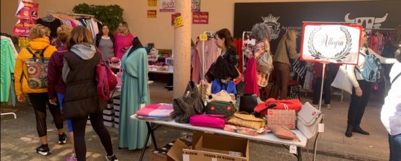 X Feria Outlet de APYMER en el Convento de Santo Domingo, Participan un total de nueve comercios locales de ropa y complementos con importantes descuentos , 15 Mar 2024 - 18:17