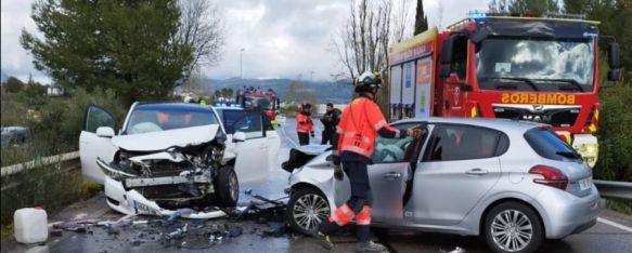 Un bebé de un año y cinco adultos heridos en un accidente de tráfico en Ronda, Los ocupantes de dos vehículos que colisionaron ayer en la…, 27 Mar 2024 - 09:53