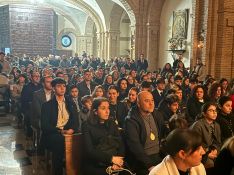 La Iglesia de la Merced se llenó para el rezo que se programó y la visita a la Virgen.  // CharryTV