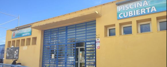 El Ayuntamiento destina 90.000 euros en mejoras de la piscina municipal cubierta, Las labores se han ido desarrollando en los últimos seis meses y destacan la modernización de maquinaria, actuaciones de reparación de grietas e impermeabilización, 08 Apr 2024 - 17:42