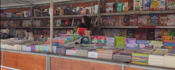 Los stands estarán en la plaza de la Merced hasta el próximo día 28 // Laura Caballero