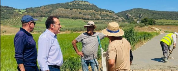 Los operarios están actuando en el camino del Cortijo las Ánimas // Ayuntamiento de Ronda