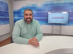 El Hermano Mayor, Rafael Ruiz, ha sido entrevistado en el plató de Canal Charry TV.  // CharryTV