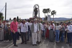 La Virgen ha sido portada en andas desde la Pila de Doña Gaspara // Laura Caballero