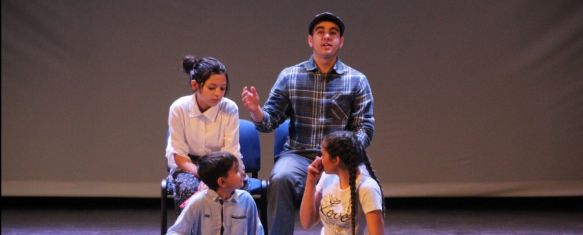 Los IES Pérez de Guzmán y Gonzalo Huesa inauguran el IX Certamen de Teatro en el Aula, Ambos centros han participado en la jornada previa del concurso,…, 21 May 2024 - 17:59