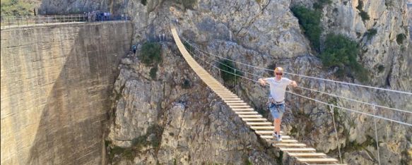 El puente colgante se encuentra a más de 70 metros de altura. // Ayuntamiento de Montejaque. El puente colgante se encuentra a más de 70 metros de altura. // Ayuntamiento de Montejaque.