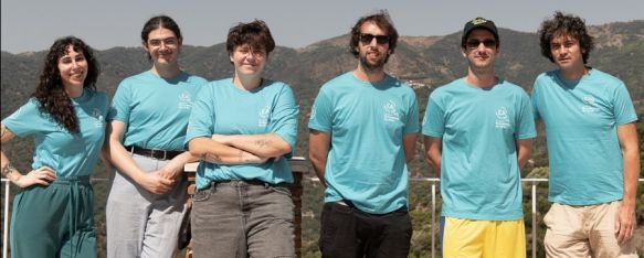 Los seis artistas que participan en esta última edición portan la camiseta oficial del evento para su trigésimo aniversario. // Genalguacil Pueblo Museo Los seis artistas que participan en esta última edición portan la camiseta oficial del evento para su trigésimo aniversario. // Genalguacil Pueblo Museo