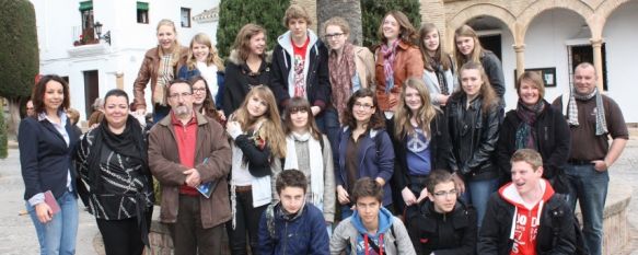 Estudiantes franceses participan en un programa de intercambio lingüístico en Ronda, Los alumnos, que cursan 1º y 2º de Bachillerato, residen en los domicilios de sus compañeros rondeños, 11 Apr 2012 - 20:03