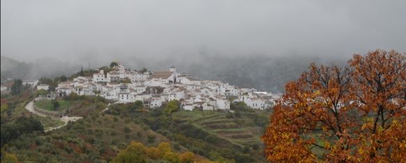 Vista de la localidad del Valle del Genal. // Serranía Comunicación Vista de la localidad del Valle del Genal. // Serranía Comunicación