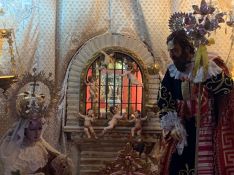 La mano de Santa Teresa ocupa un papel protagonista en la escenografía // Alejandro Portillo 