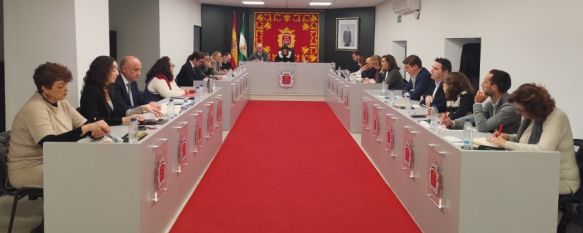 El pleno de diciembre aprueba los presupuestos de 2025, En el turno de intervenciones del público, un grupo de estudiantes de enseñanzas no obligatorias han mostrado su preocupación por el transporte escolar, 30 Dec 2024 - 15:44
