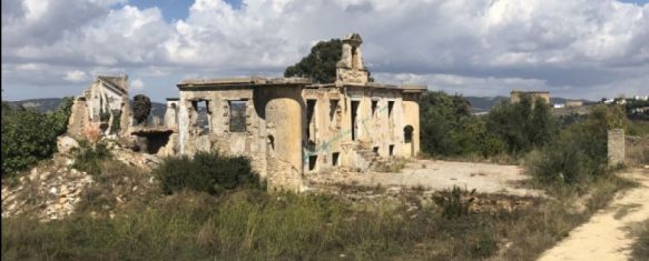 La alcaldesa de Ronda ha asegurado que con esta actuación se preservará la imagen de la cornisa del Tajo // CharryTV La alcaldesa de Ronda ha asegurado que con esta actuación se preservará la imagen de la cornisa del Tajo // CharryTV