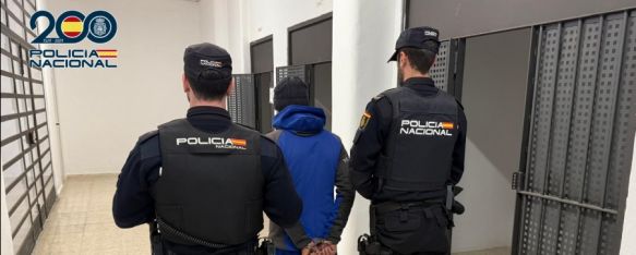 Detienen a un hombre en Ronda por apuñalar de gravedad a un joven en una pierna , Otras dos personas del círculo del detenido se sumaron a la agresión, empleándose a golpes con la víctima y un acompañante el pasado 16 de enero, 21 Jan 2025 - 11:57