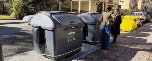 Ronda moderniza su servicio de limpieza con la instalación de nuevos contenedores , A lo largo del año se instalarán hasta 140 cubículos de mayor capacidad y con
un diseño más cómodo que facilita a los vecinos la apertura de los mismos, 14 Feb 2025 - 18:10